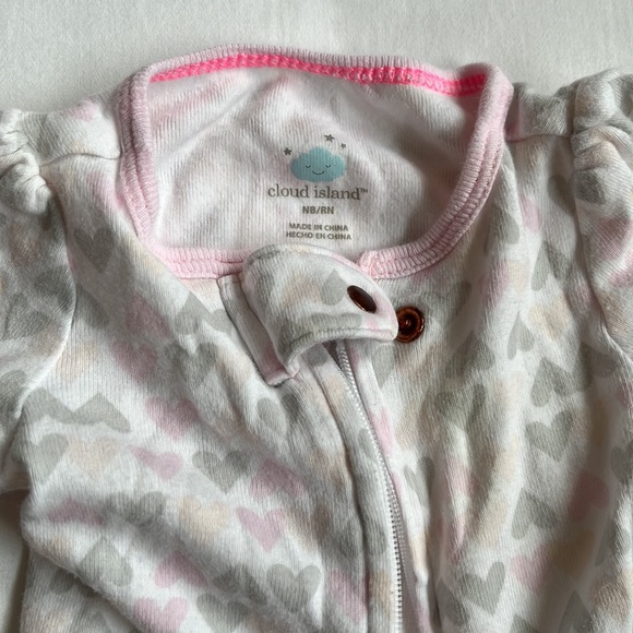 Bundle of 3 Cloud Island/ Carter’s Cotton Sleepers Size Newborn - Picture 4 of 14